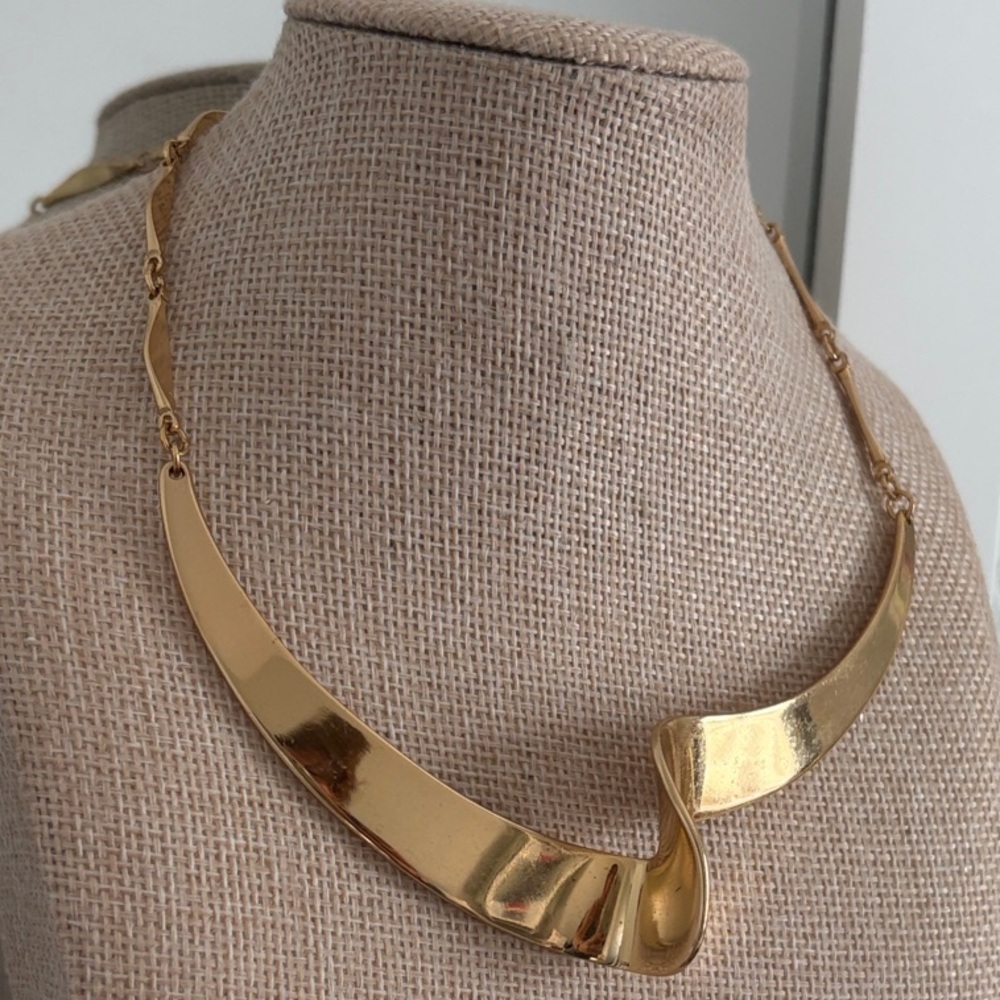 Napier Gold Choker